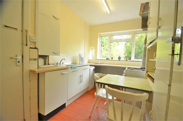 Lawrence Gardens, Mill Hill, NW7